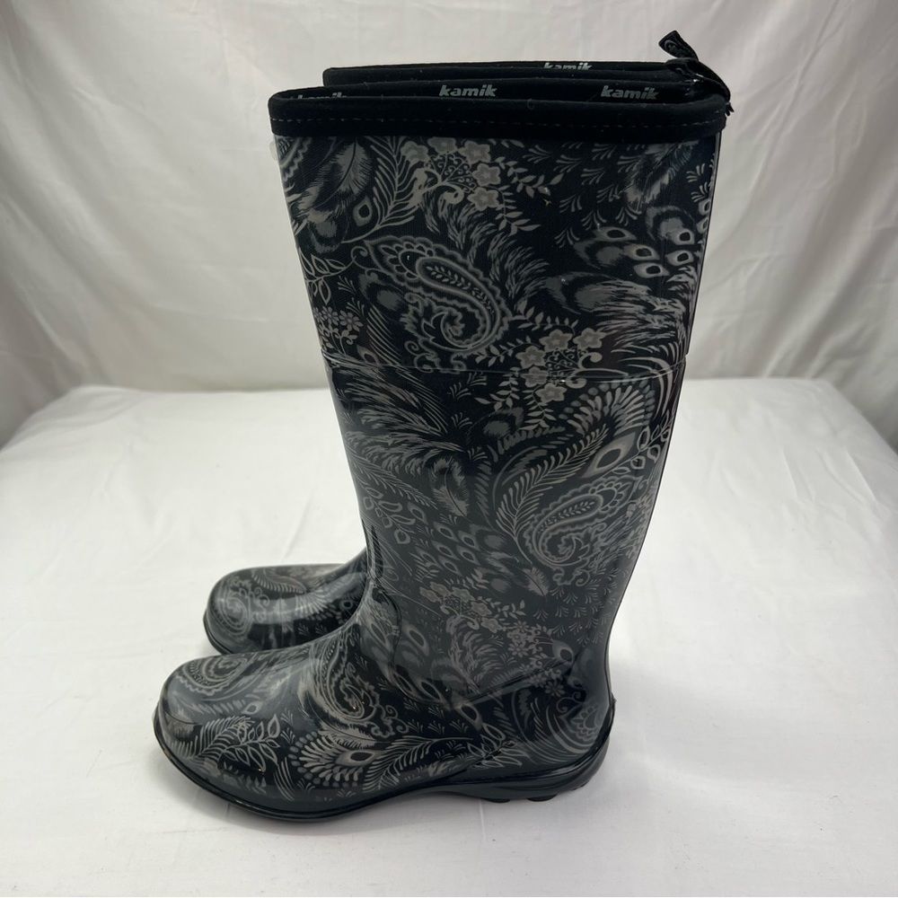 Kamik Pull-On Rubber Waterproof Rain Boots Gray Paisley Women’s Size 7